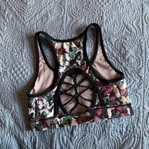 Lululemon Sz 4 Lace Back Butterfly Bra
